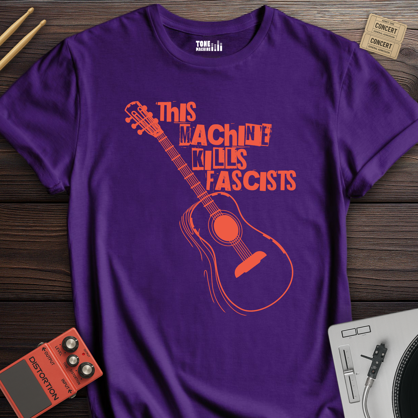 This Machine Kills Fascists T-Shirt
